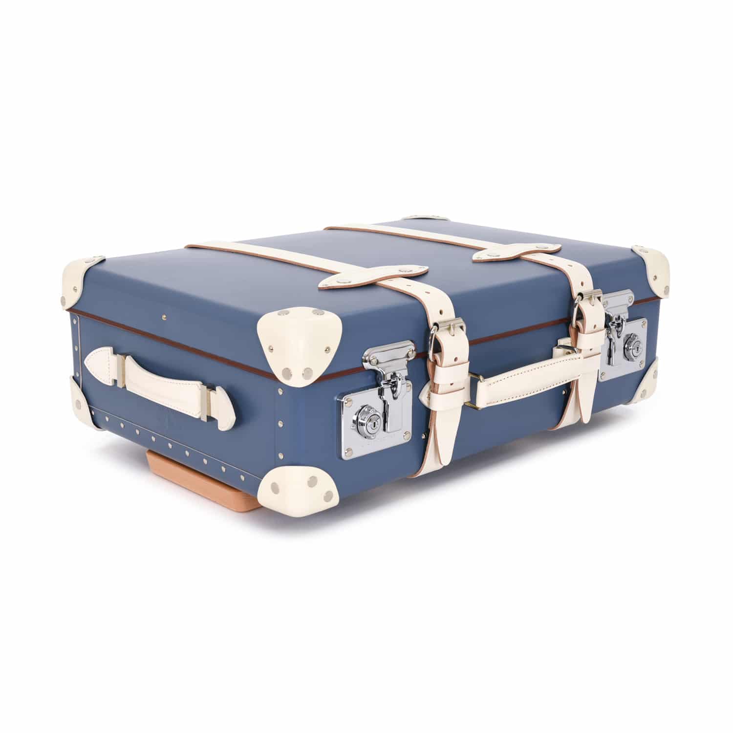 Riviera · Carry-On - 2 Wheels | Ocean Blue/Ivory - Outlet